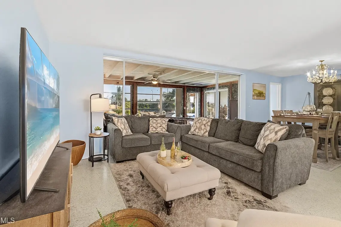 25da8f47 2fef 4657 942f ceb1f4b74631