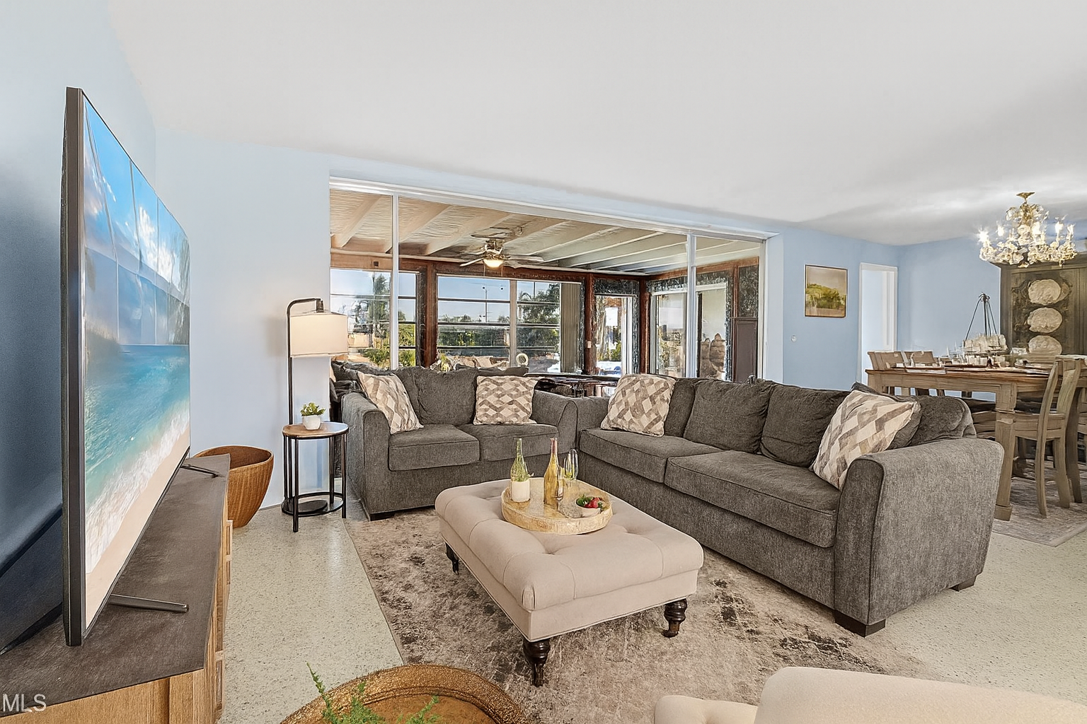 25da8f47 2fef 4657 942f ceb1f4b74631