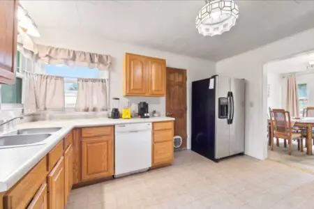 3abad1d5 8836 4b00 83fd cc787ee913f6