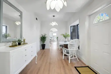 5e8b4400 aead 4e5a b9a4 27cc05ae7148