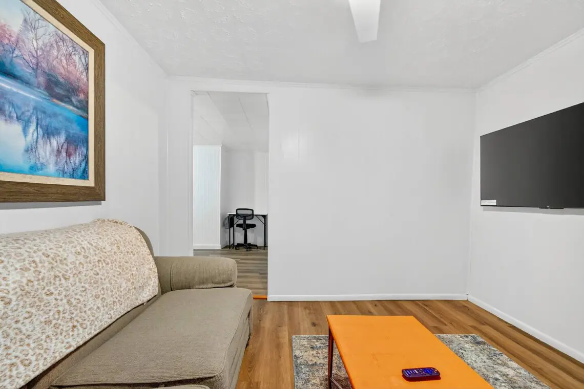 805807fd 6c6b 44fe 9e72 f76fe3b8e7a7