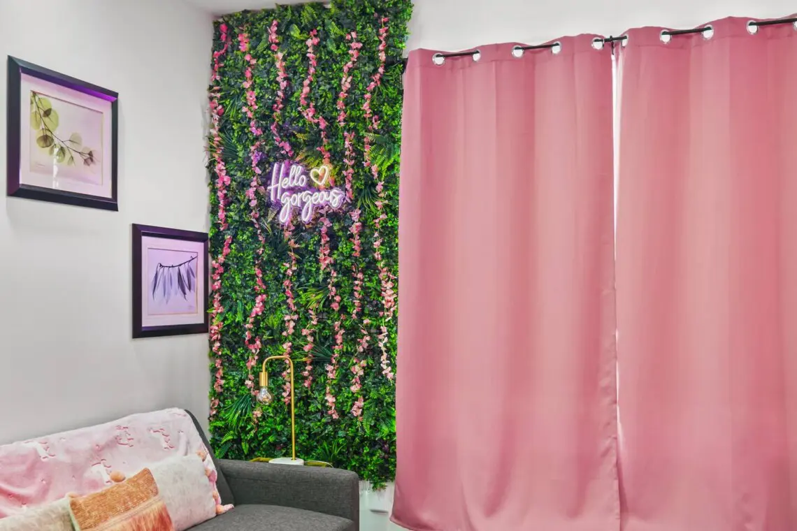 08eed1d9 a3c1 40e3 969a 4c26634057cf