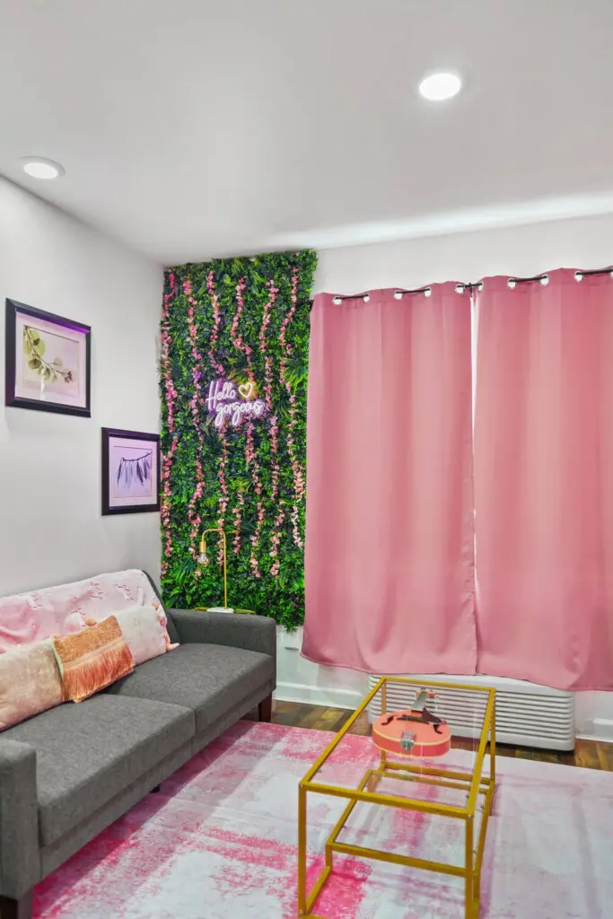 08eed1d9 a3c1 40e3 969a 4c26634057cf