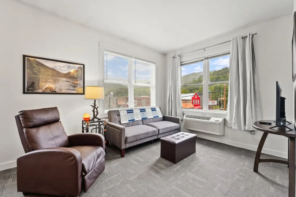 17409191 4a7a 4c14 a075 e4dec965a580