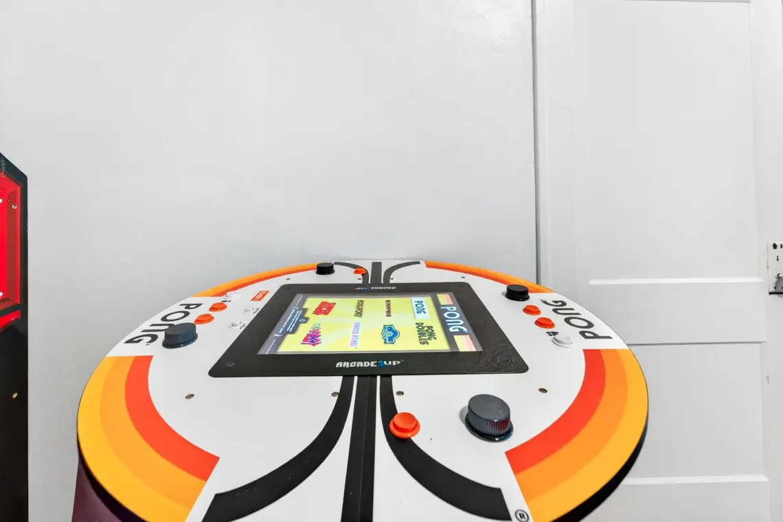 1bdb66b9 dcfc 450b bac1 65a9bcf815e4