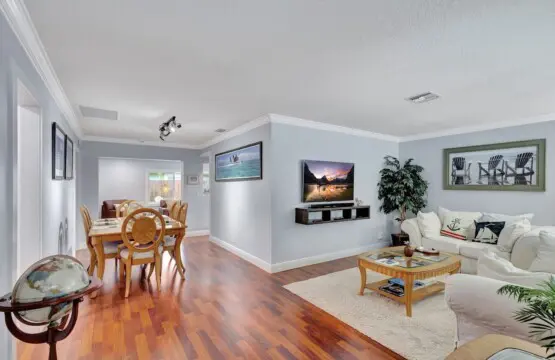 1d12a3fd f9dd 4e6c 9ae6 78348d58f4e5