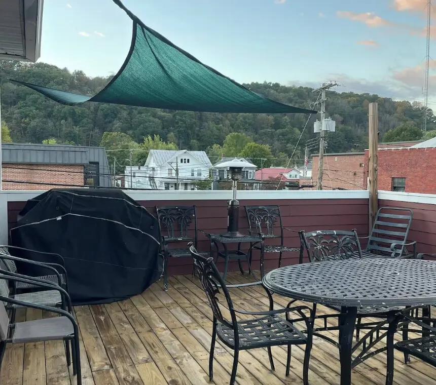 2cc80859 d75f 4b1d 88b4 7b0cbe5a8c65