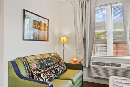 3297ff5a a9fe 4616 bfe9 c822b3799a29