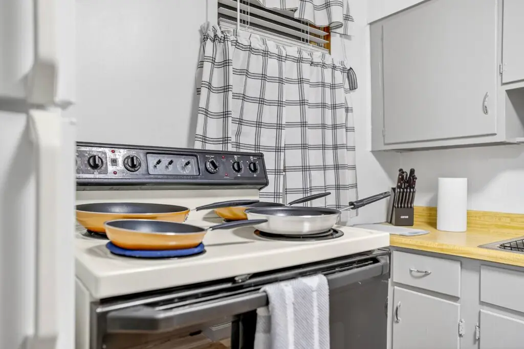 37b9adf0 79f3 4b21 a9fa 6ae1468b6e48