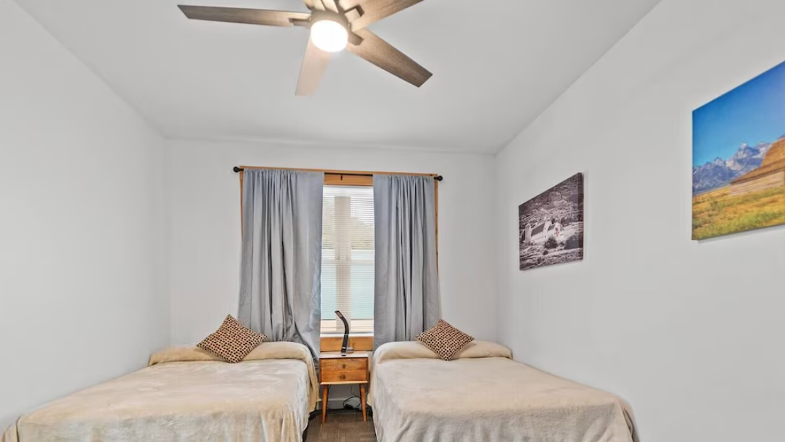 3d3f33b8 decb 4a0c 8738 0dd27d5ddacc