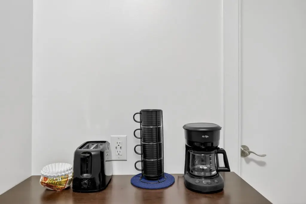 4aaed355 cba7 40c2 a3a9 6045df9563a2