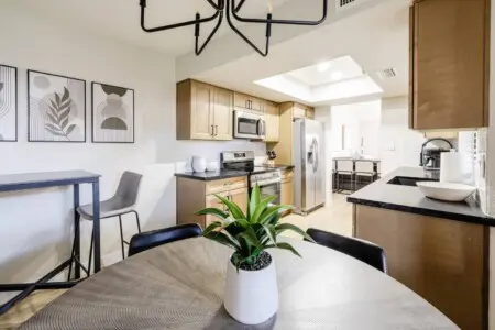 4bca4e7e a5c9 4a6f 922f 4e6ec7861396