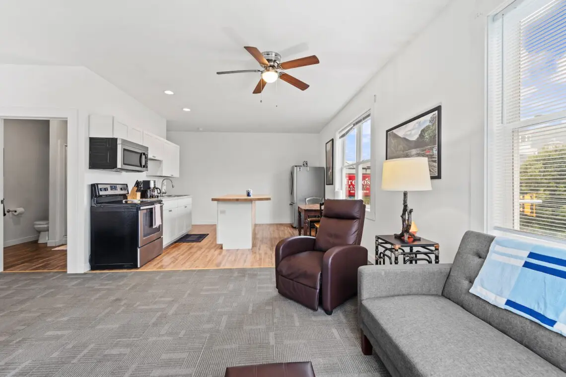 4f2e3fdb f925 4ac6 ae9f 1c544ace8e00