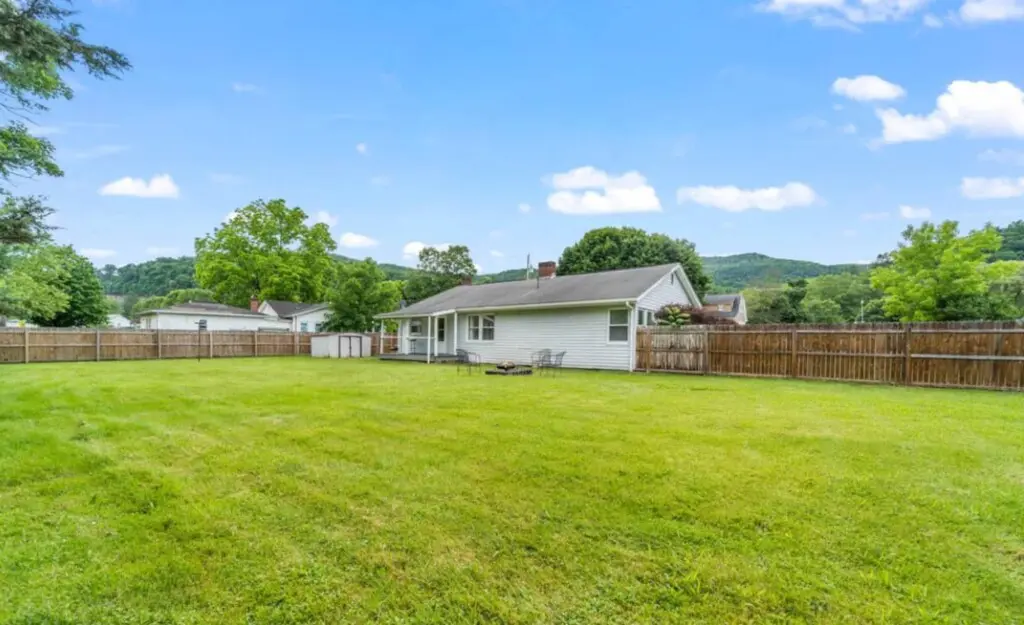 5105a6c7 f0b1 430e bfa1 f8c22597252d