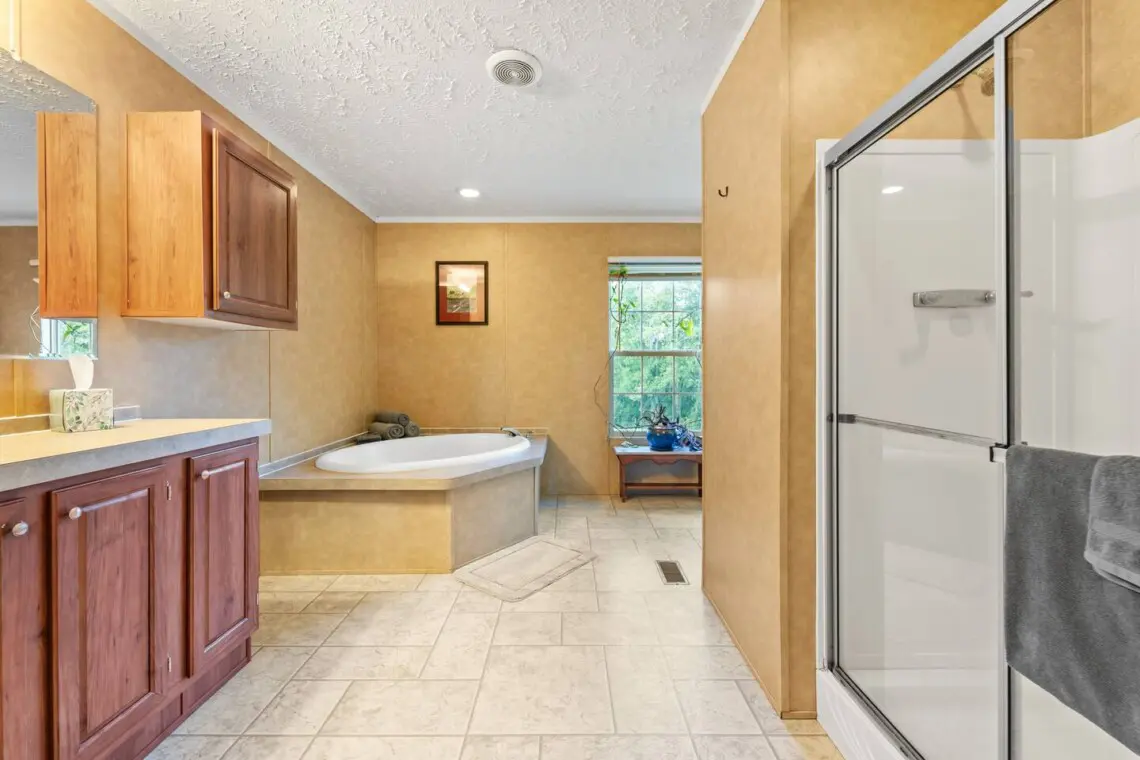 6fc957dd e9bc 4faa aef8 0a7db2e2f39d