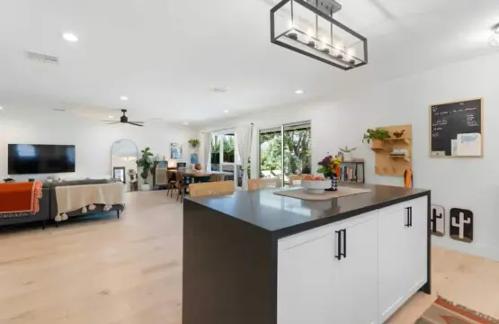 76a02f2a d8ba 44e1 9b56 06dbd361120c