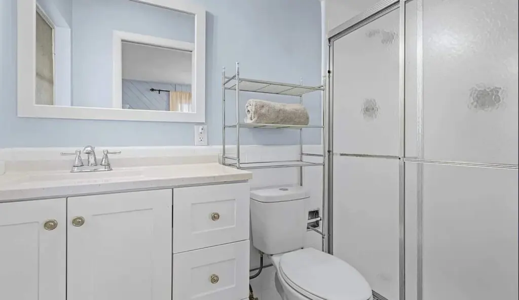 8b94d4bb e2e0 44b8 83a5 c4032ce8de33