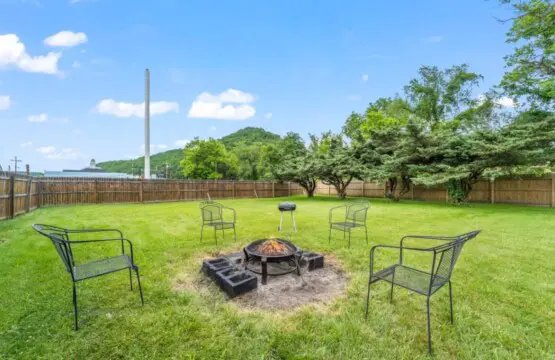 a4722921 fe62 4a5d a00d c3e08c4d9795