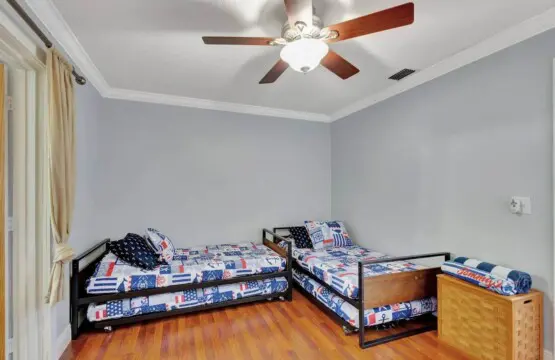 a51cea0b 1321 420b 846b 8acab0a1940c