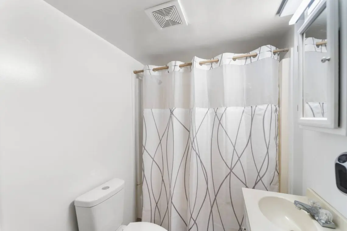 a6989074 0896 47f2 8266 4eabb42cf43d