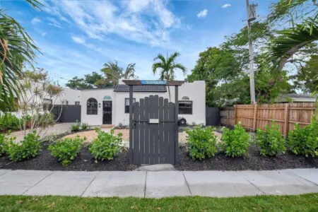 b0656120 10bd 4d50 bb4b e5e54d858df2