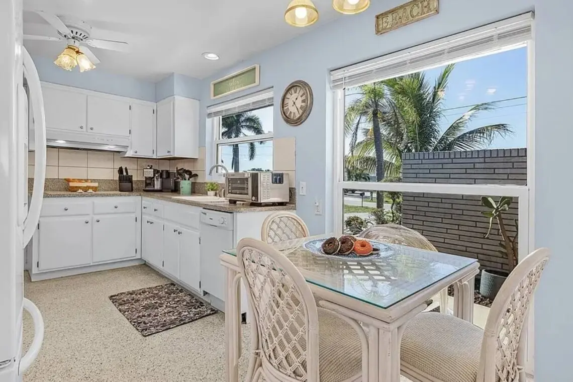 b310c8e8 14aa 4408 a3c3 c84e121ec596