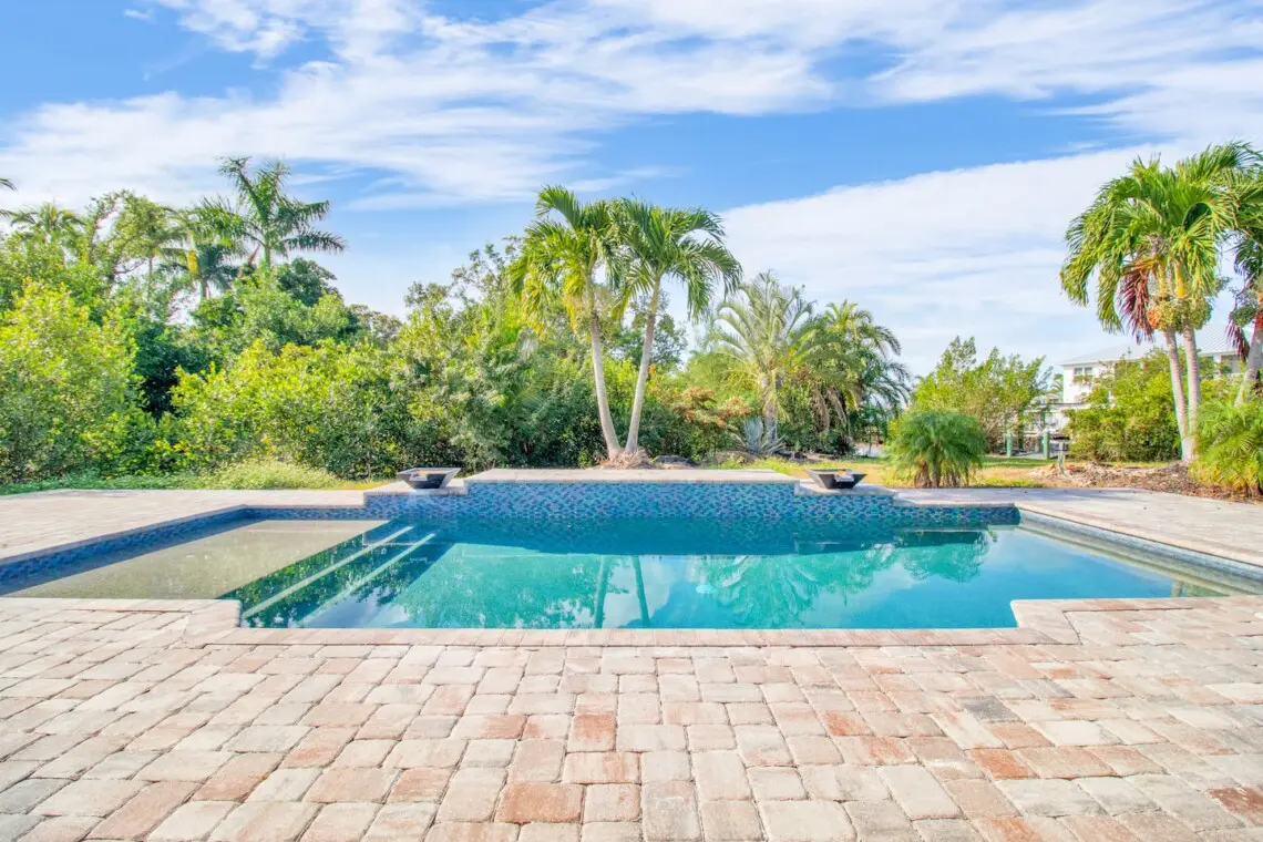 c03a6718 13dc 40d1 8888 17318f0e39c8