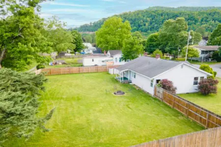 c6f9fab6 6ff1 4b1e 91e7 eb592546a746