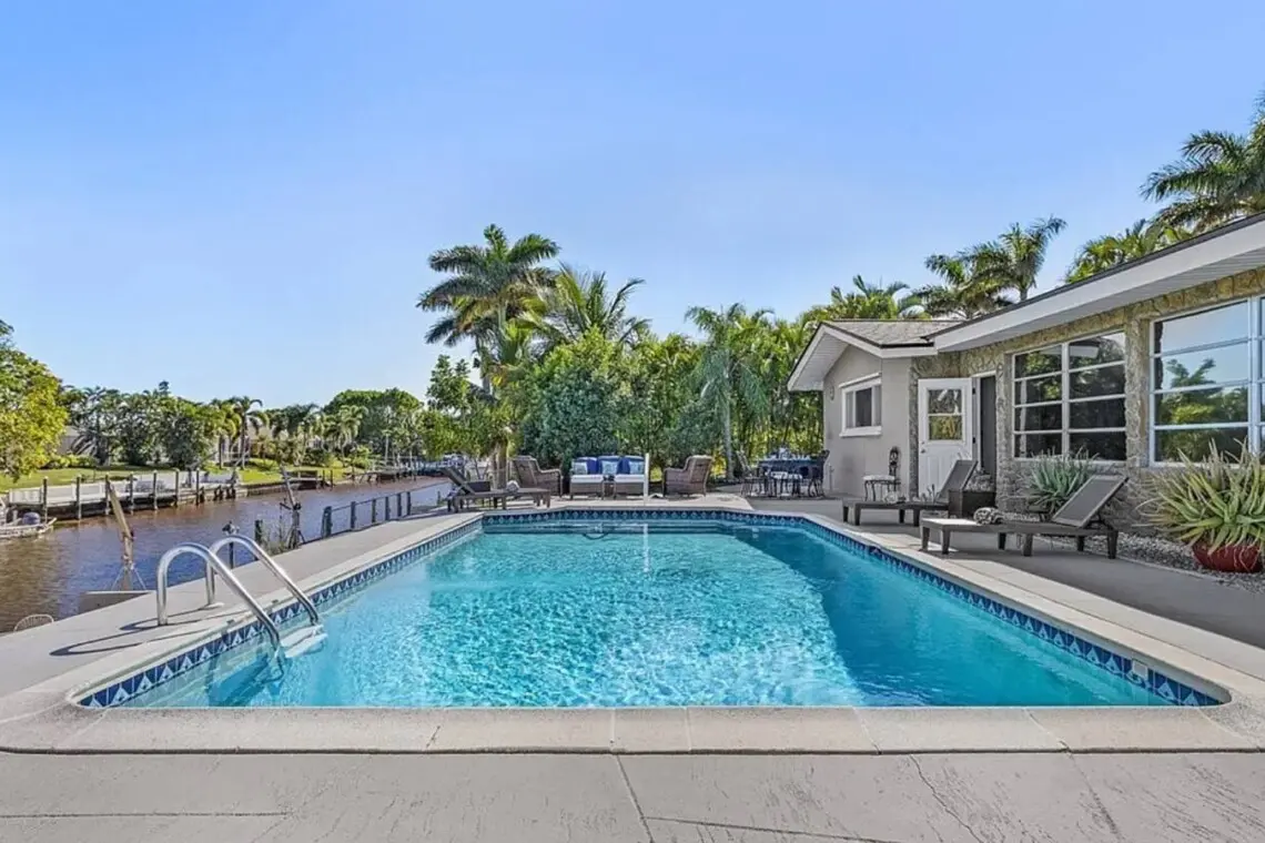 d23d5cad ddab 467e a8b1 6e49f60e0987