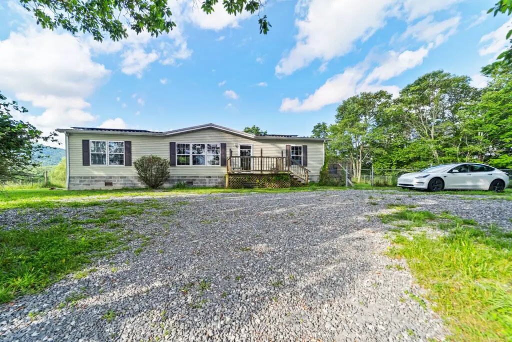 d5f9bacc 5221 4d1a ae0d 96055e0e66db