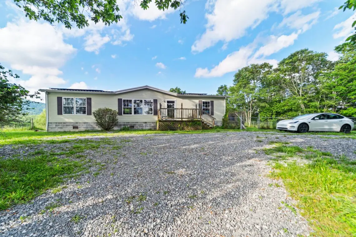 d5f9bacc 5221 4d1a ae0d 96055e0e66db