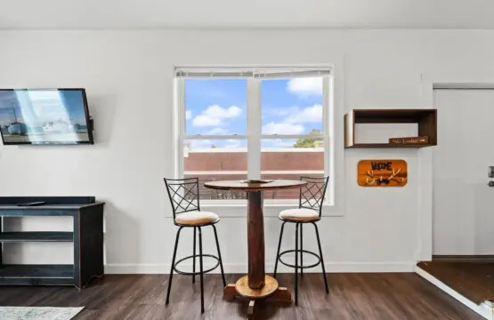 eeea7a9d 7114 402f a240 5b9e5396e551